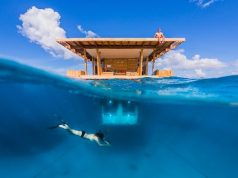 underwater room-manta resort