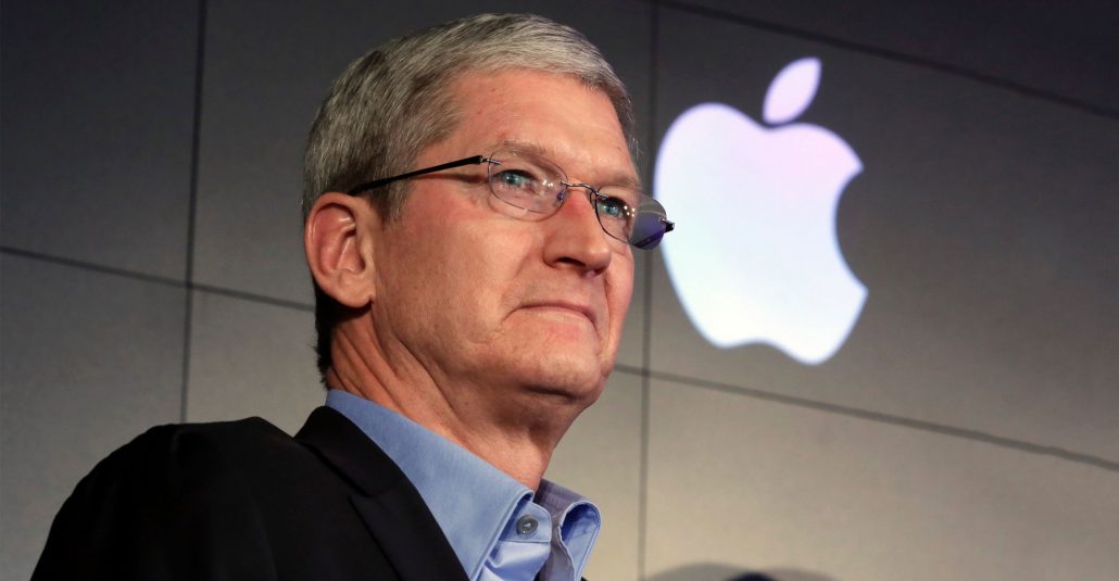Jabat CEO Apple Selama 10 Tahun, Tim Cook Diberi Bonus Rp 10 Triliun - 103.8 FM Brava Radio