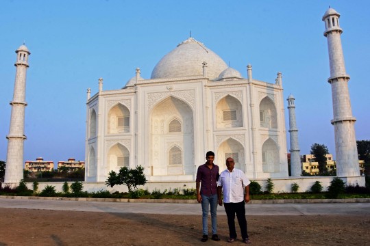 Pengusaha India Buatkan Replika Taj Mahal Untuk Istri Sebagai Ungkapan Rasa Cinta
