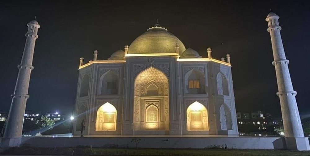 Pengusaha India Buatkan Replika Taj Mahal Untuk Istri Sebagai Ungkapan Rasa Cinta