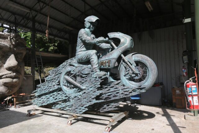 Patung Jokowi Karya I Nyoman Nuarta Siap Dipasang di Sirkuit Mandalika