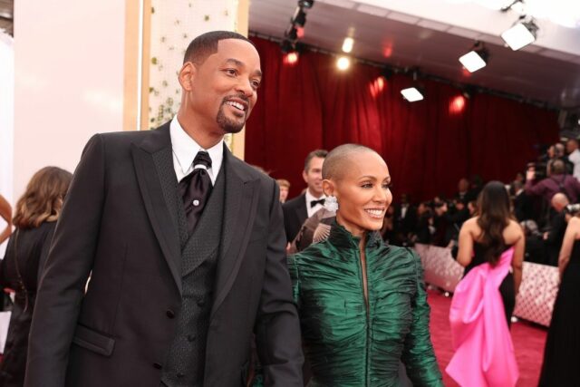 Will Smith Minta Maaf Kepada Chris Rock Usai Menampar di Panggung Oscar 2022