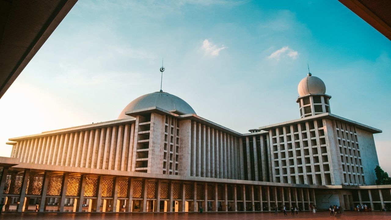Jadi Masjid Ramah Lingkugan Pertama di Dunia, Intip Kemegahan Masjid Istiqlal
