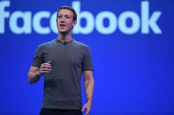 Mantan Pegawai Facebook Akui Pernah Ditodong Pedang oleh Mark Zuckerberg
