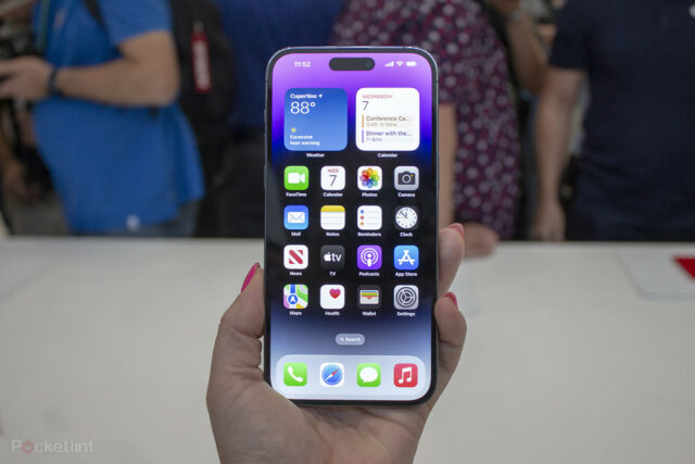 iPhone 14 Pro Jadi Smartphone Terbaik Dunia di Glomo Awards 2023
