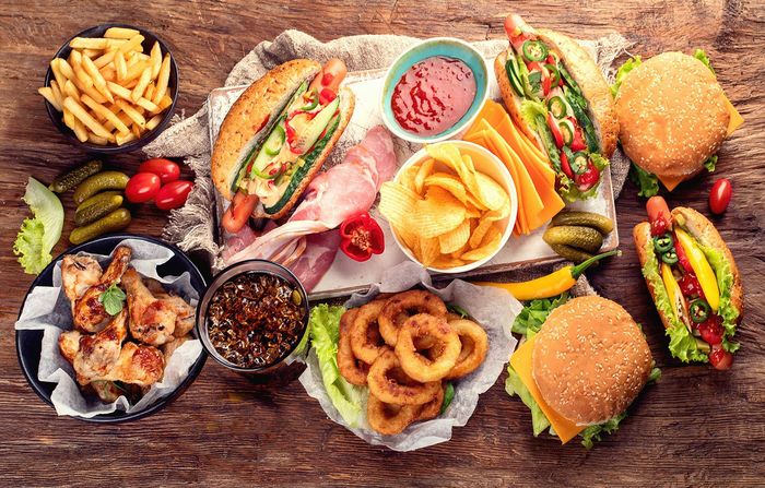 Kenali Bahaya Mengonsumsi Fast Food Secara Berlebih