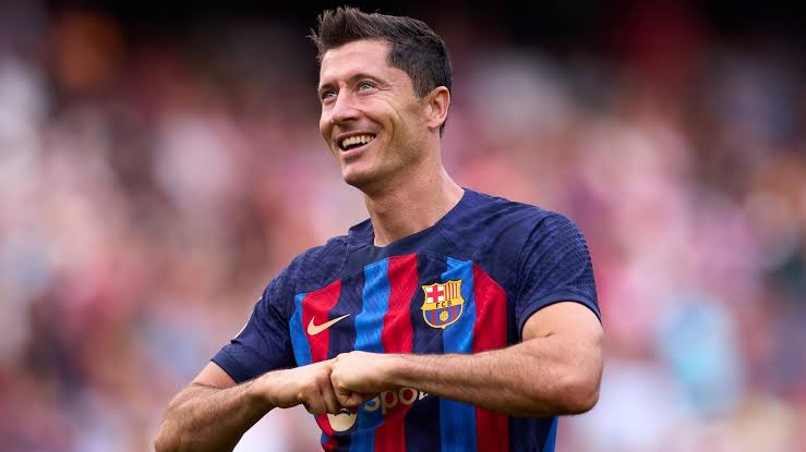 Lewandowski: Pada Ballon d’Or 2023 Messi Sulit Ditandingi