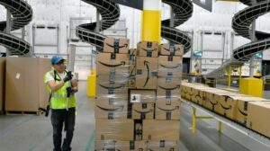 Amazon Buka Tahun 2023 dengan Pecat 18 Ribu Karyawan