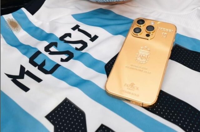 Messi Beri Hadiah Timnas Argentina 35 iPhone 14 Berlapis Emas