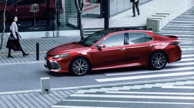 Sepi Peminat, Toyota Stop Produksi Camry di Jepang