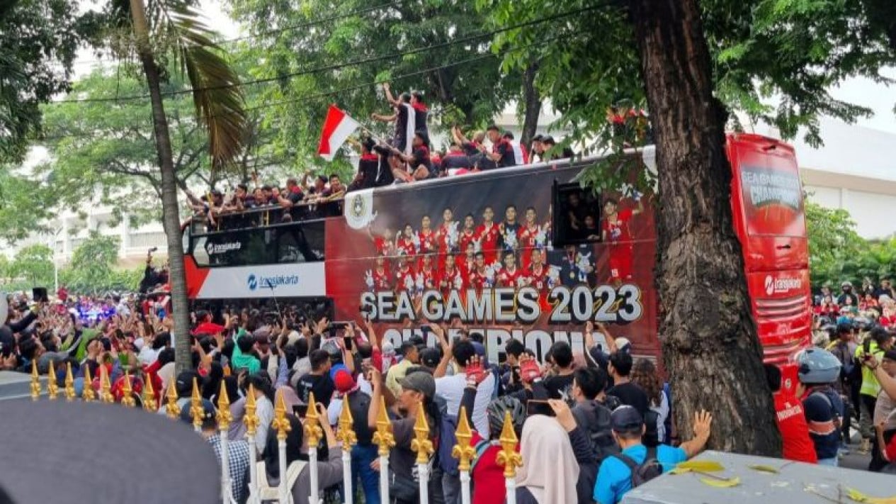 Juara SEA Games 2023, Timnas Indonesia Gelar Parade dari Kemenpora ke GBK