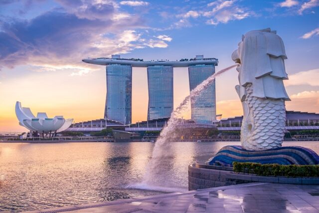 Tahun 2024 ke Singapura Tak Lagi Pakai Paspor