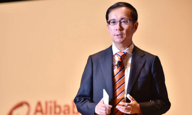 Ikuti Jack Ma, CEO Alibaba Mengundurkan Diri
