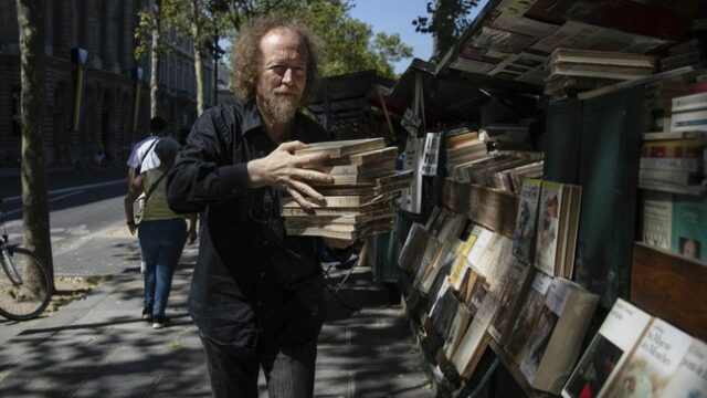 Polemik Penggusuran 570 Kios Buku Warisan UNESCO di Prancis