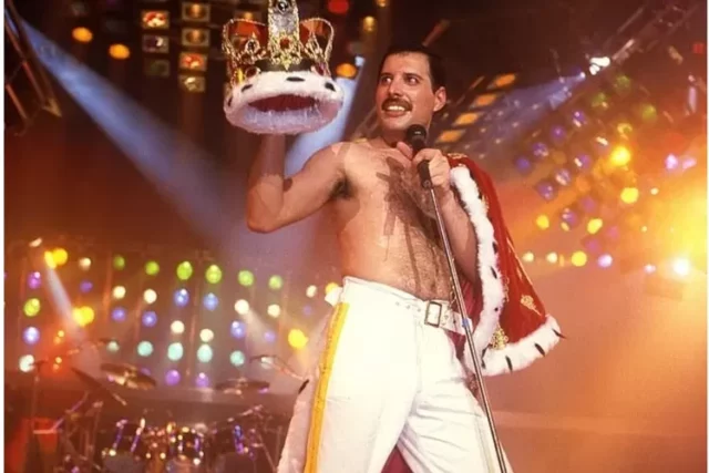 3 Barang Freddie Mercury Ini Dilelang dengan Harga Fantastis