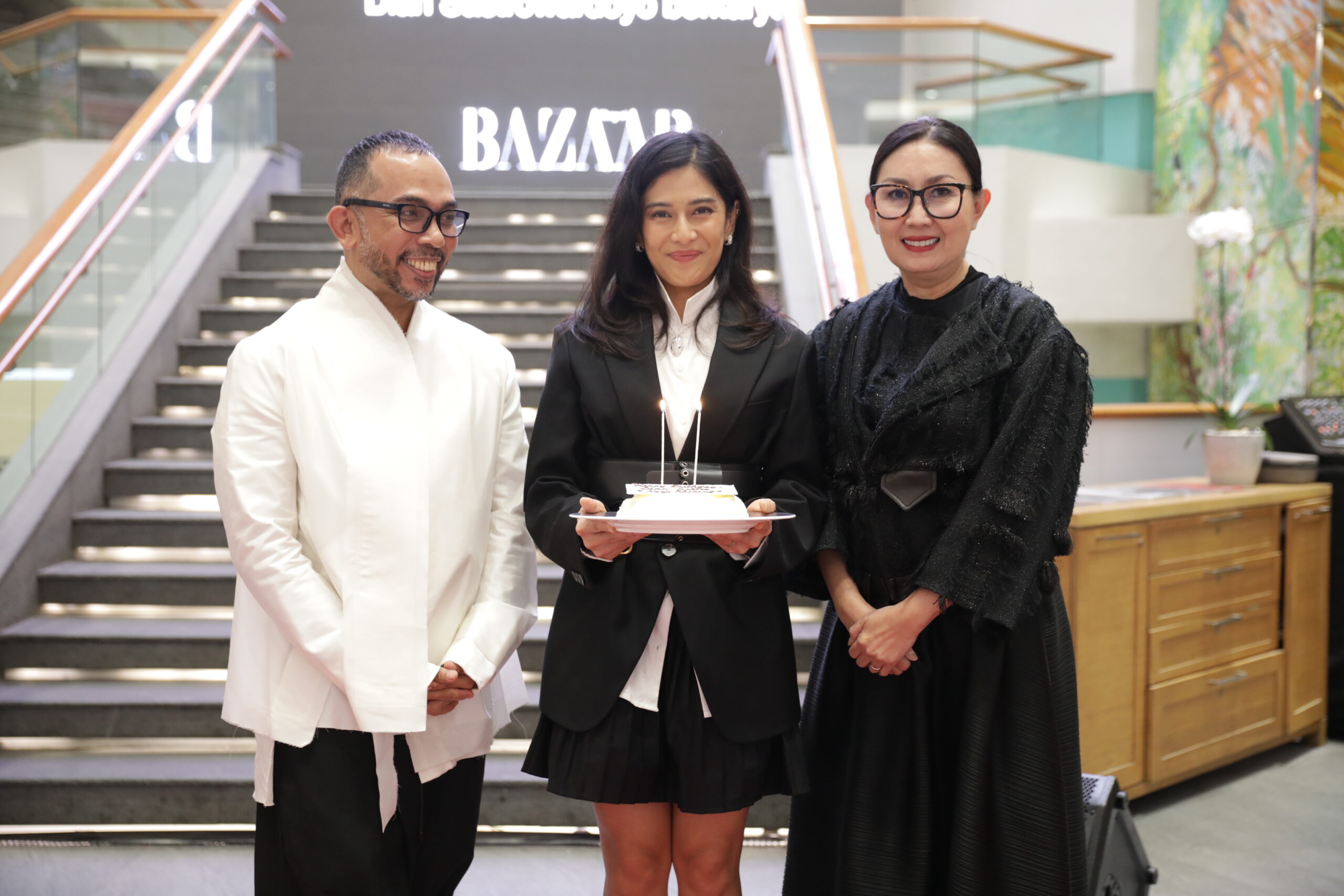 Persembahan Harper's Bazaar Indonesia: Dian Sastrowardoyo, 25 Tahun Berkarya dalam Dunia Film