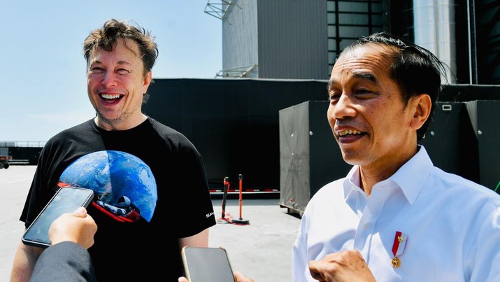 Jokowi dan Elon Musk Resmikan Starlink di Bali